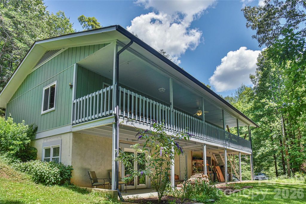 10 Gentry Branch Road, Weaverville, NC 28787