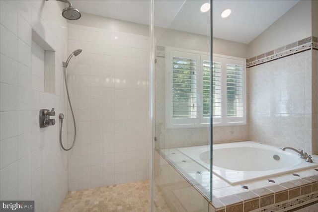 6521 GARDEN GROVE WAY, Gaithersburg, MD 20882