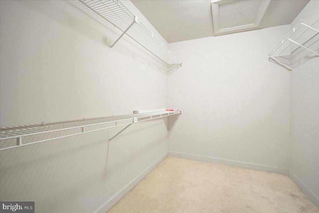 Image 35 of property listing at 6521 GARDEN GROVE WAY, Gaithersburg, MD 20882