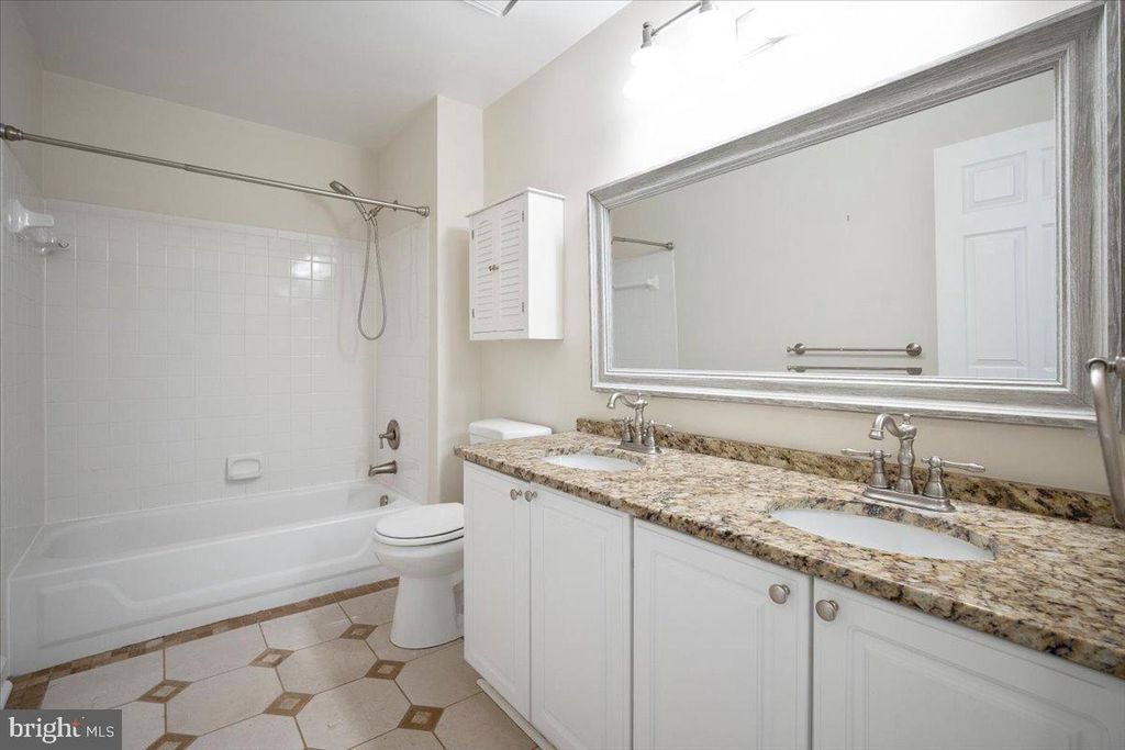 Image 45 of property listing at 6521 GARDEN GROVE WAY, Gaithersburg, MD 20882