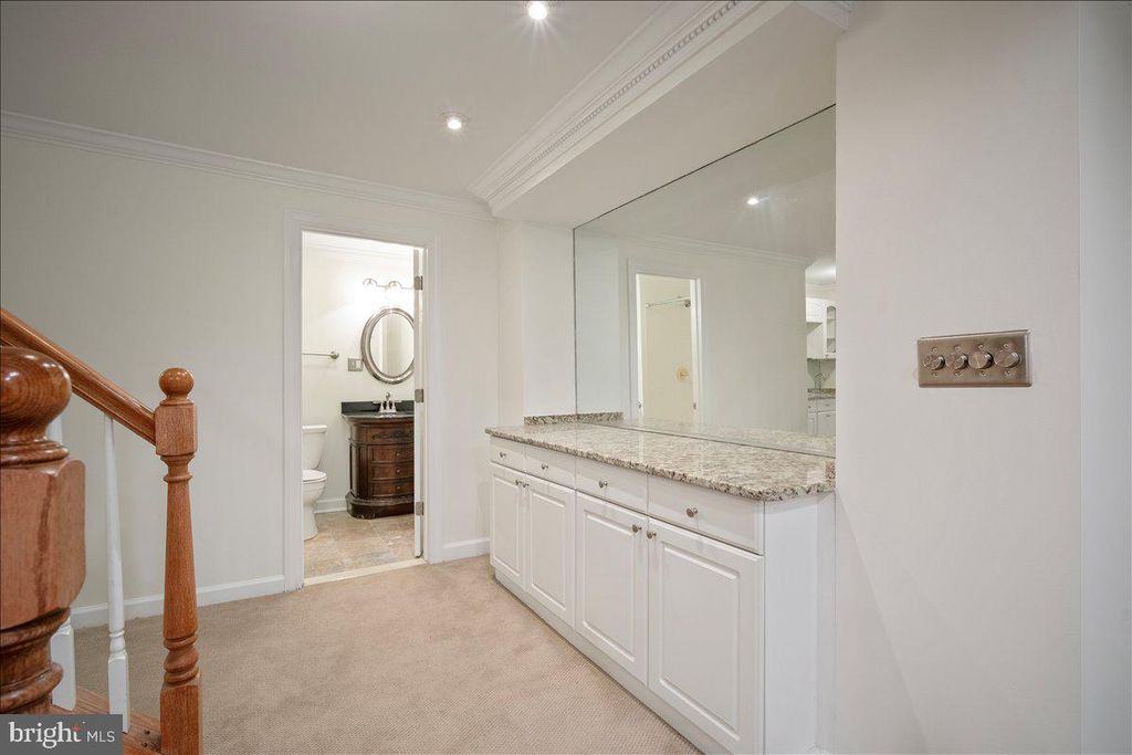 Image 48 of property listing at 6521 GARDEN GROVE WAY, Gaithersburg, MD 20882