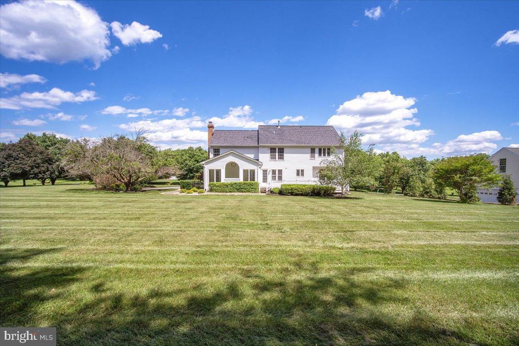 Image 60 of property listing at 6521 GARDEN GROVE WAY, Gaithersburg, MD 20882