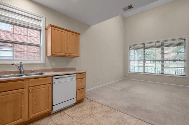 145 Stone Wall Path, Georgetown, KY 40324