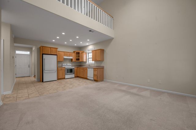 145 Stone Wall Path, Georgetown, KY 40324