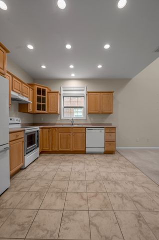 145 Stone Wall Path, Georgetown, KY 40324