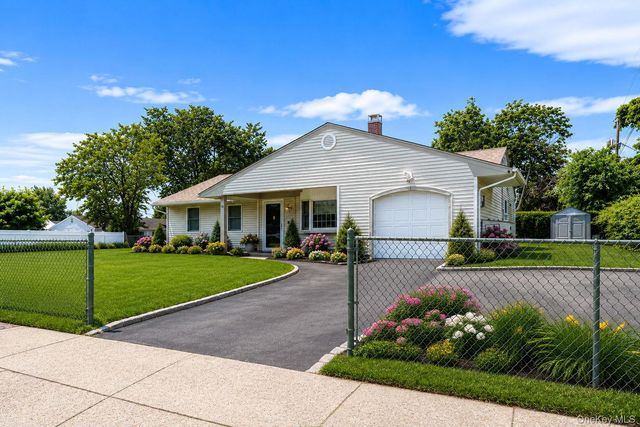 78 Miller Avenue, Port Jefferson Station, NY 11776