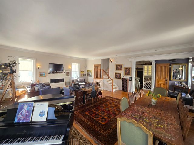 13 Kimball Hill, Putney, VT 05346