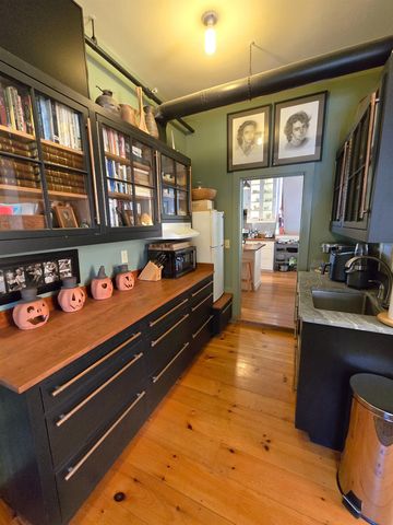 13 Kimball Hill, Putney, VT 05346