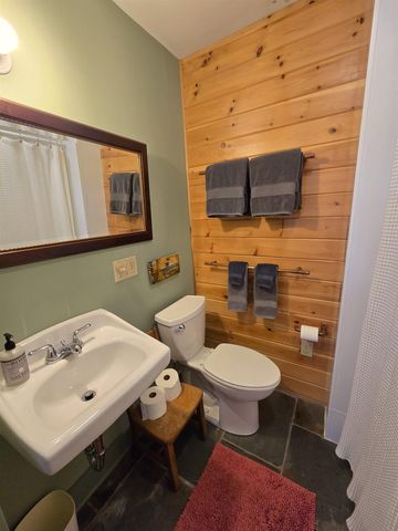 13 Kimball Hill, Putney, VT 05346