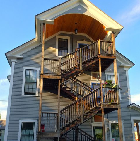 13 Kimball Hill, Putney, VT 05346