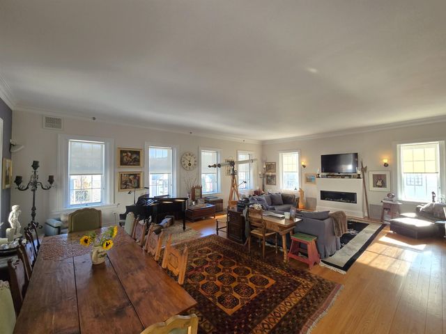 13 Kimball Hill, Putney, VT 05346
