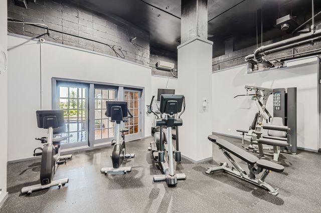 20 N Tower Road 12M, Oak Brook, IL 60523