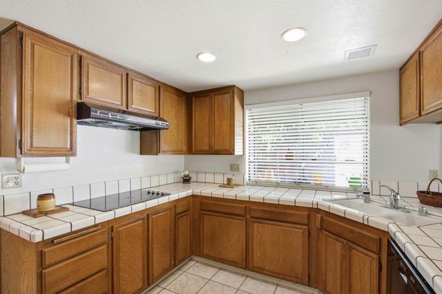 2836 Broken Oak Court, San Jose, CA 95148