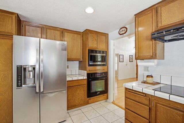 2836 Broken Oak Court, San Jose, CA 95148