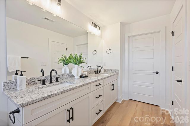 10717 Mallard Creek Road, Charlotte, NC 28262