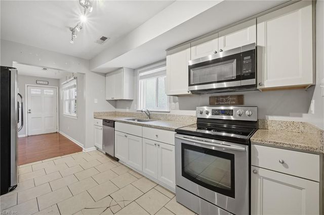 1333 Great Bridge BLVD, Chesapeake, VA 23320