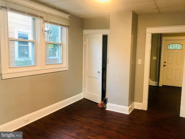 12 LEEWAY, Dundalk, MD 21222