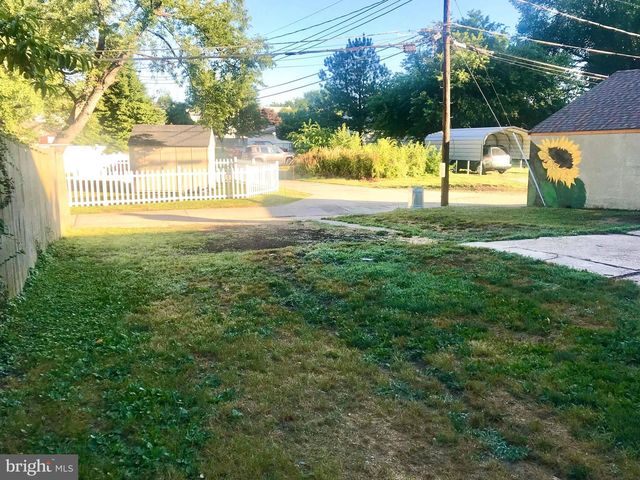 12 LEEWAY, Dundalk, MD 21222