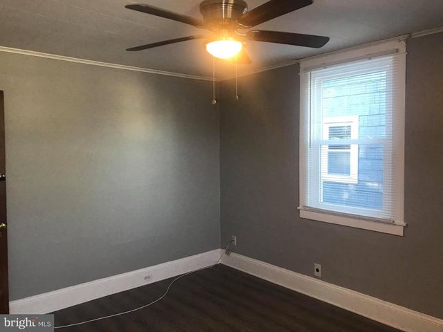 12 LEEWAY, Dundalk, MD 21222