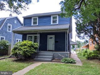 12 LEEWAY, Dundalk, MD 21222