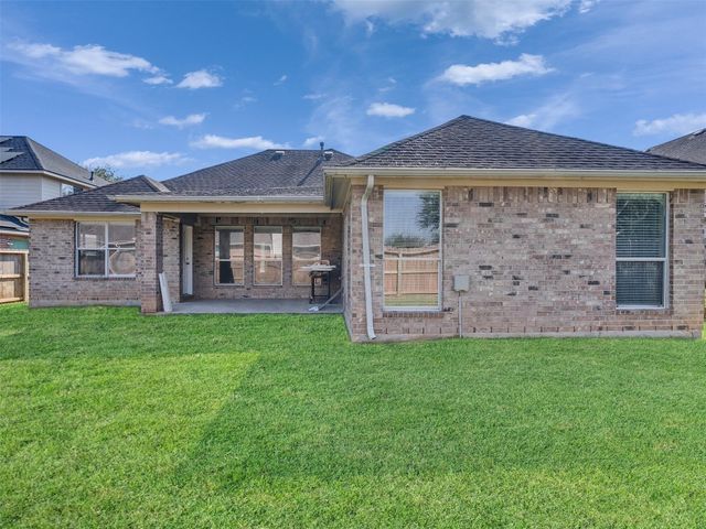 2306 Diamond Springs Drive, Pearland, TX 77584
