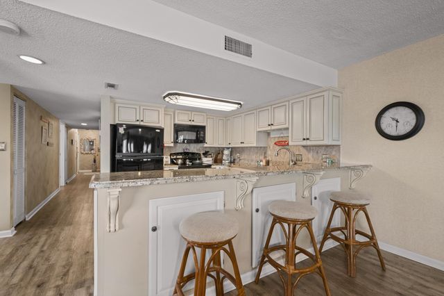 310 73rd Ave. N PH D, Myrtle Beach, SC 29572