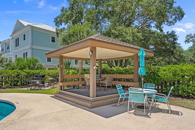 310 73rd Ave. N PH D, Myrtle Beach, SC 29572