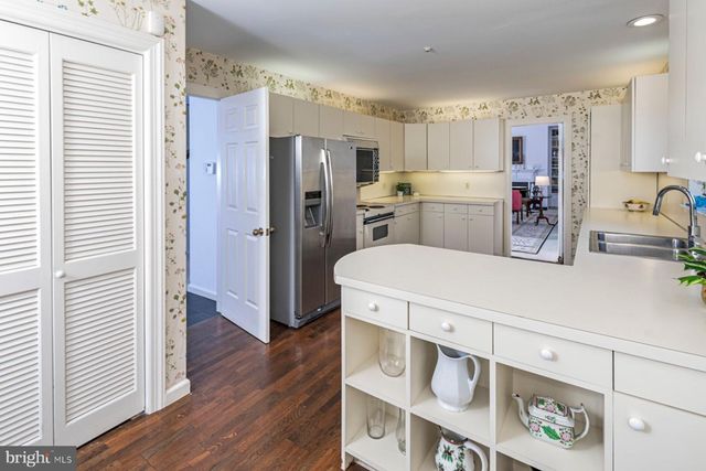 26 CONSTITUTION HILL W, Princeton, NJ 08540