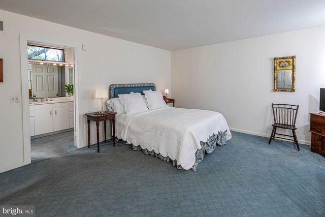 26 CONSTITUTION HILL W, Princeton, NJ 08540