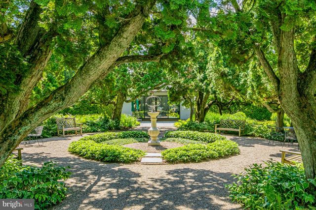 26 CONSTITUTION HILL W, Princeton, NJ 08540