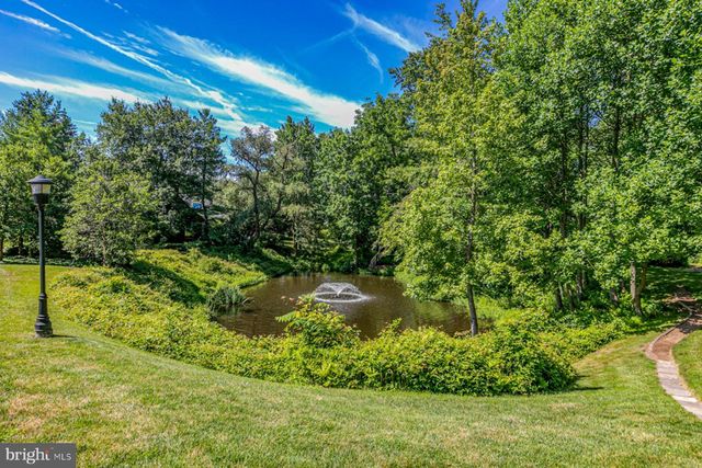 26 CONSTITUTION HILL W, Princeton, NJ 08540