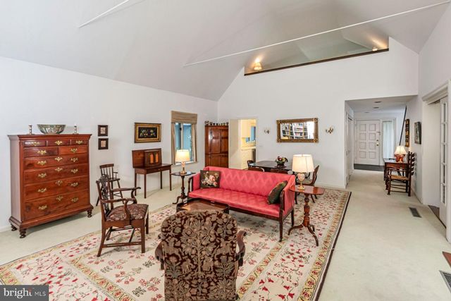 26 CONSTITUTION HILL W, Princeton, NJ 08540