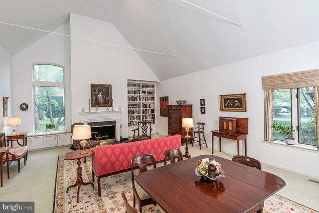 26 CONSTITUTION HILL W, Princeton, NJ 08540