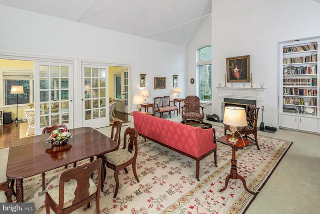 26 CONSTITUTION HILL W, Princeton, NJ 08540