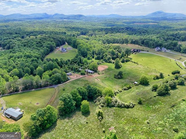215 Dovie Ray Road, Dahlonega, GA 30533
