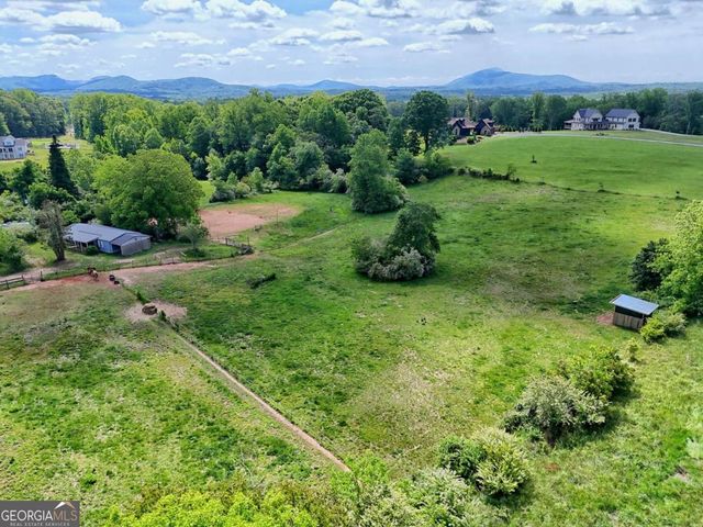 215 Dovie Ray Road, Dahlonega, GA 30533