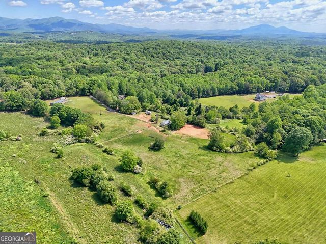 215 Dovie Ray Road, Dahlonega, GA 30533