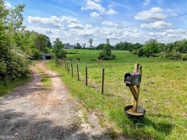 215 Dovie Ray Road, Dahlonega, GA 30533