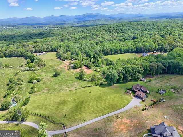 215 Dovie Ray Road, Dahlonega, GA 30533