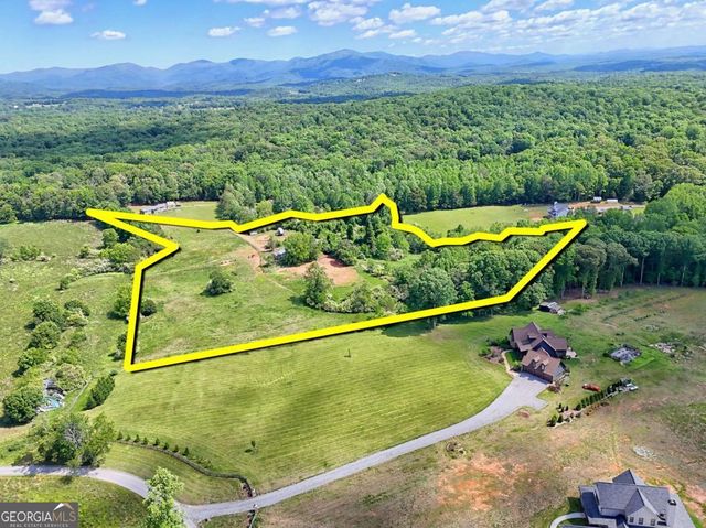 215 Dovie Ray Road, Dahlonega, GA 30533