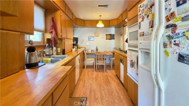 16029 Chatsworth, Granada Hills, CA 91344