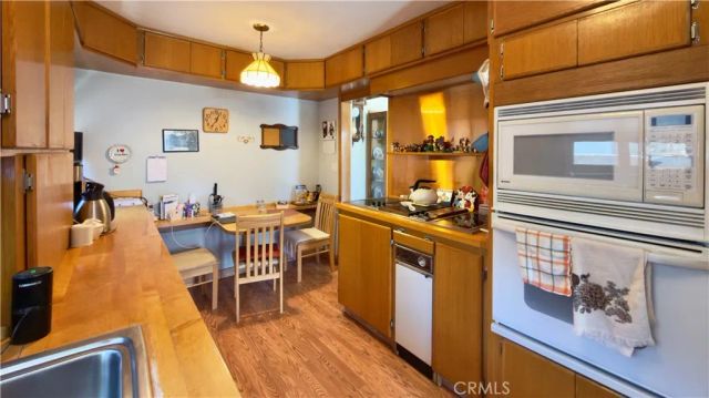 16029 Chatsworth, Granada Hills, CA 91344