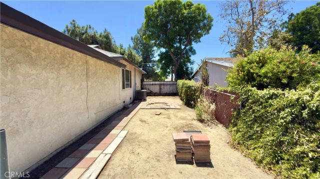 16029 Chatsworth, Granada Hills, CA 91344