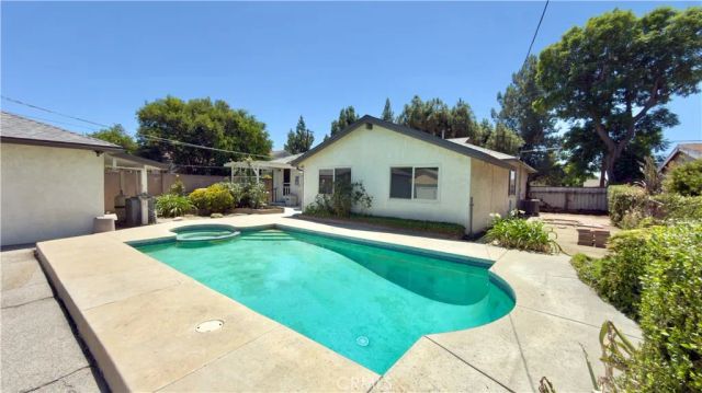 16029 Chatsworth, Granada Hills, CA 91344