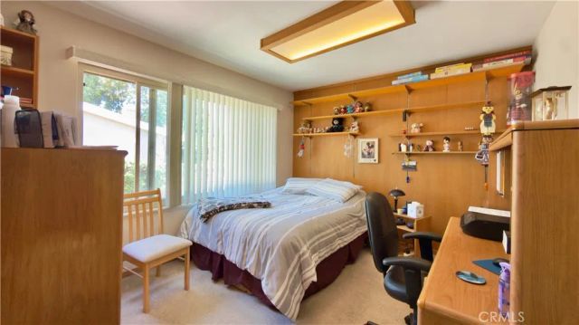 16029 Chatsworth, Granada Hills, CA 91344