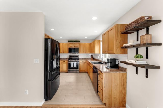 8522 Pebble Drive Ne, Courtland Twp, MI 49341