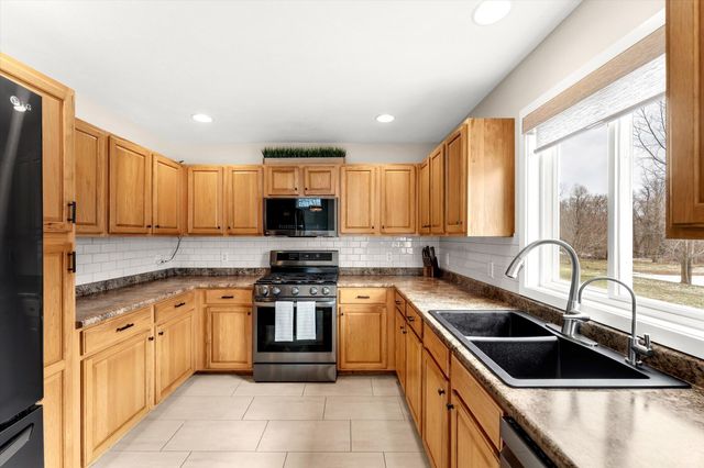 8522 Pebble Drive Ne, Courtland Twp, MI 49341