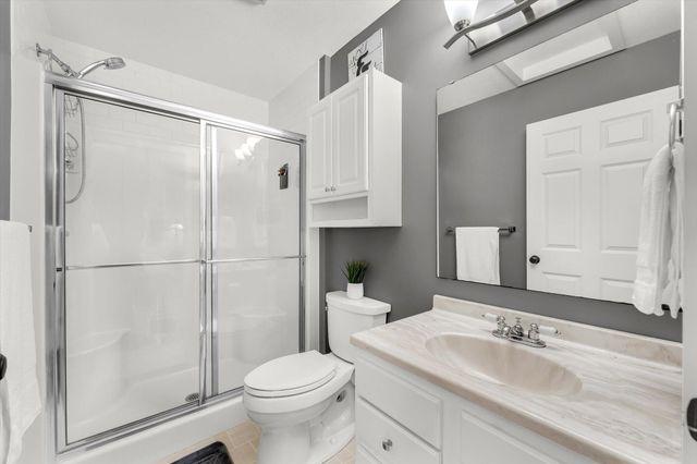 8522 Pebble Drive Ne, Courtland Twp, MI 49341