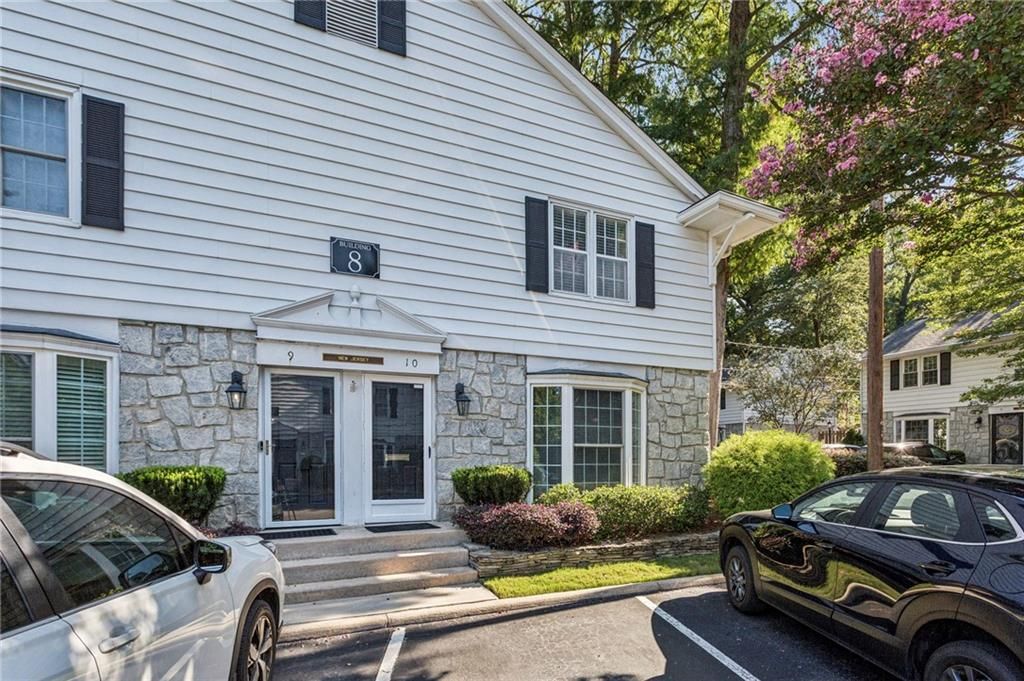 136 Peachtree Memorial NW Drive NJ 10, Atlanta, GA 30309