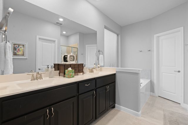 1216 Pacifica Trail, Cleburne, TX 76033